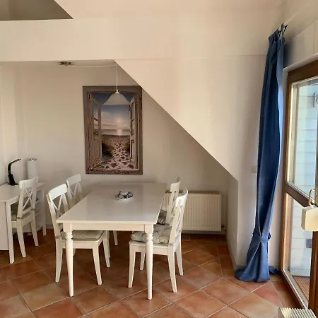 Maisonette 